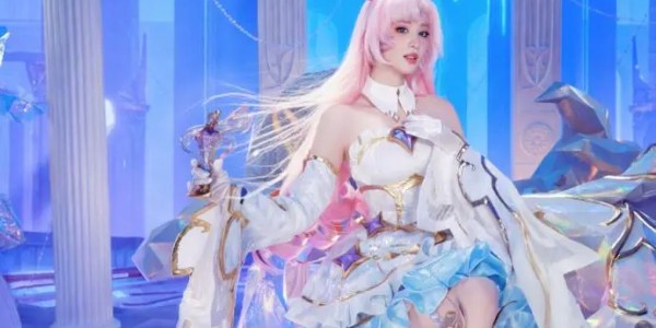 开云入口-狐狸cos：这波是女明星王楚然cos女明星阿狸