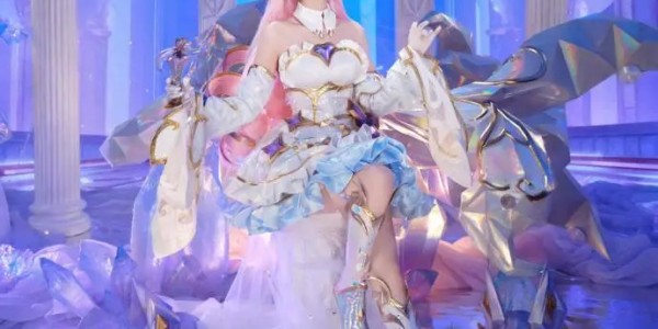 开云入口-狐狸cos：这波是女明星王楚然cos女明星阿狸