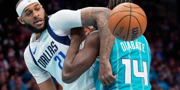 开云入口-18战15胜！黄蜂8人上双大胜独行侠升东部第九 三球15+5+9+5