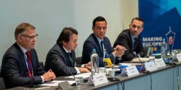 开云全站-【早报】射门20比1！阿利松：又是摸鱼的一天