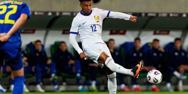 法国赢了巴黎输了 一天将帅全伤简直气疯