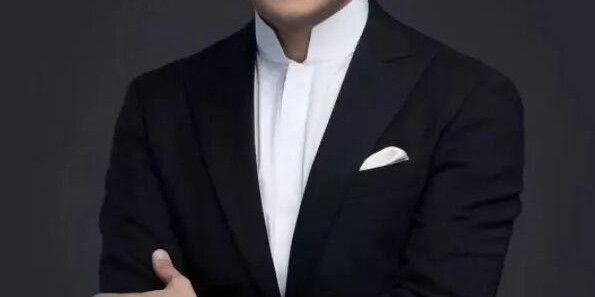 开云中国大陆-确认了！是主持人尼格买提！