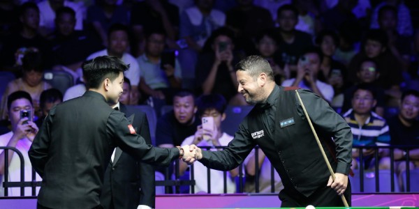 kaiyun-斯诺克武汉赛：赵心童2杆破百5-3史蒂文斯，小特、袁思俊晋级