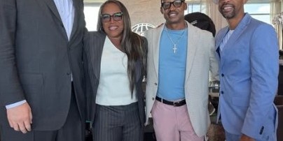 开云首页登录-岁月如梭！WNBA名宿晒出与姚明&amp;amp;弗朗西斯及阿尔斯通合影